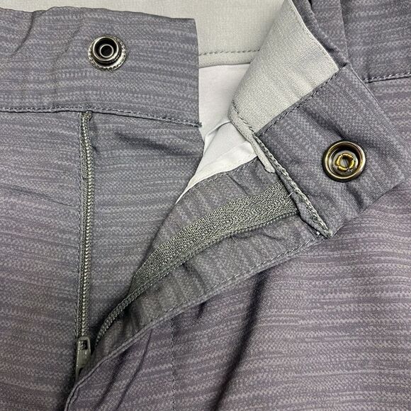 Greg Norman Men’s Heather Gray Golf Shorts- Size 32 - Picture 12 of 14